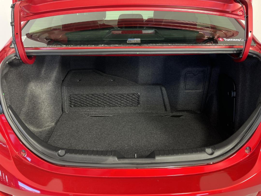 Photo '14' of Mazda Axela