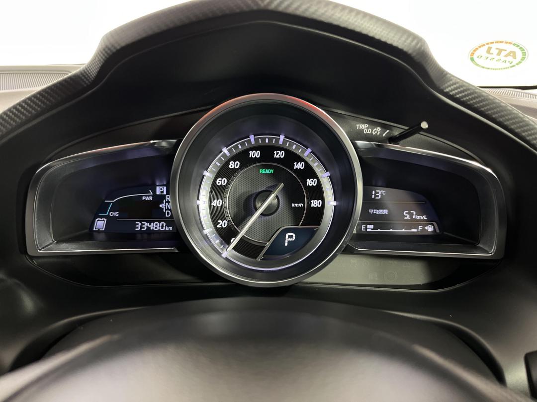 Photo '21' of Mazda Axela