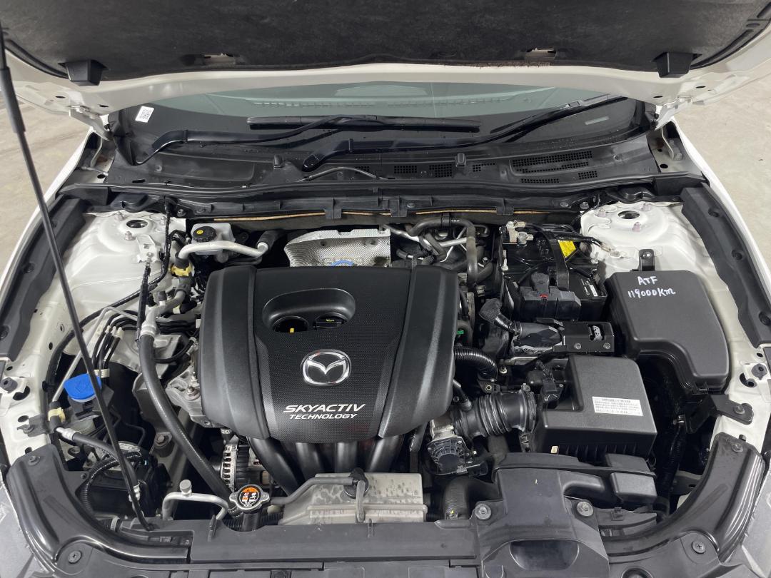 Photo '13' of Mazda Axela