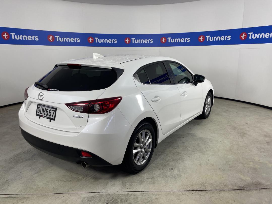 Photo '7' of Mazda Axela