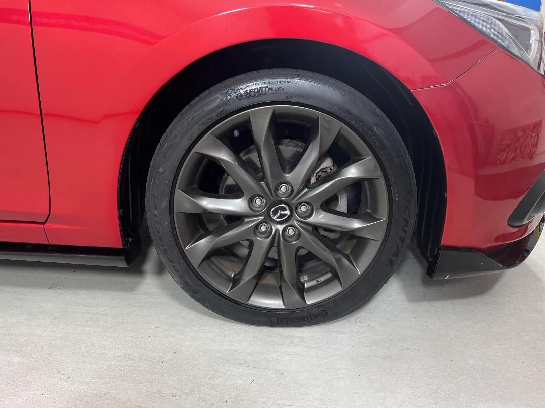 Photo '9' of Mazda Axela Photo '9' of Mazda Axela