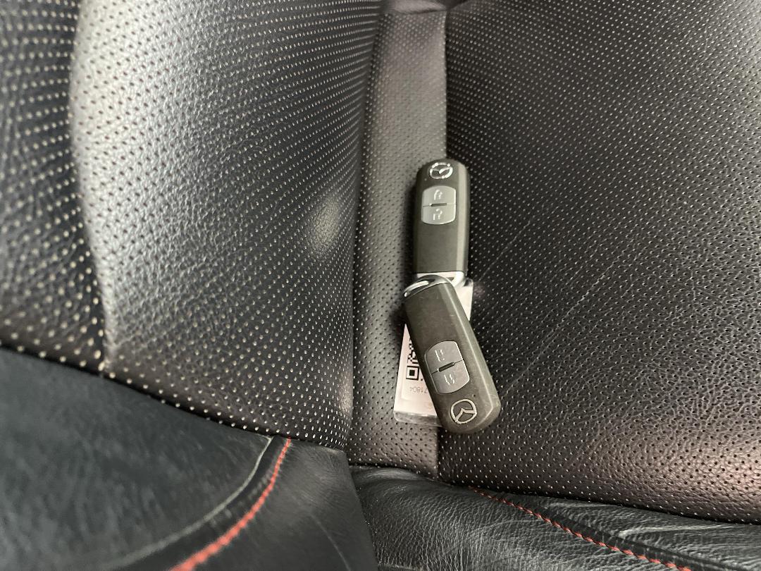 Photo '22' of Mazda Axela Photo '22' of Mazda Axela