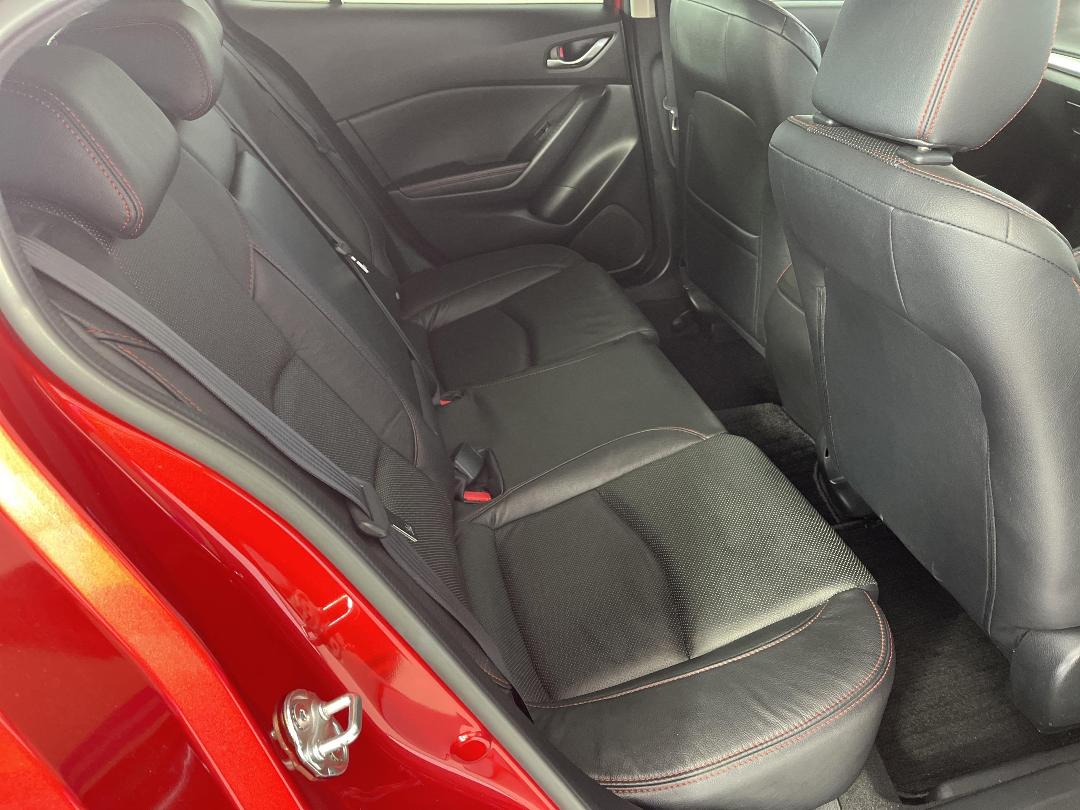 Photo '20' of Mazda Axela Photo '20' of Mazda Axela