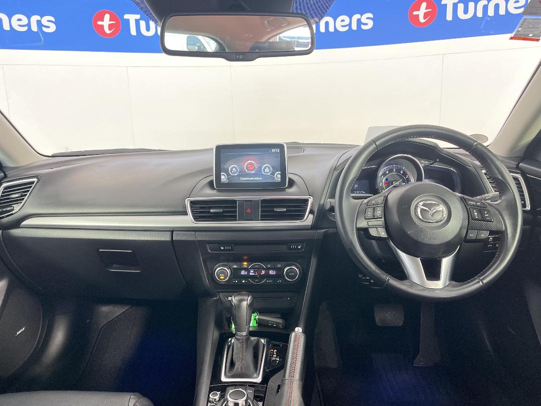 Photo '17' of Mazda Axela Photo '17' of Mazda Axela