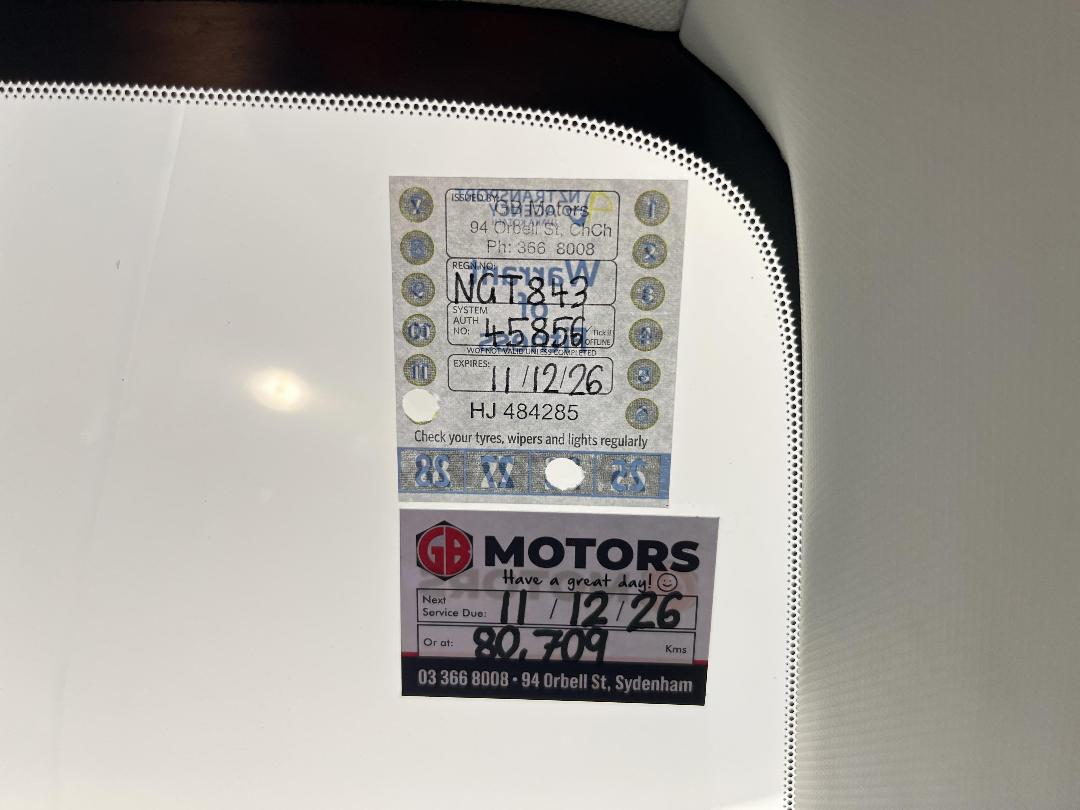 Photo '24' of Mazda Axela