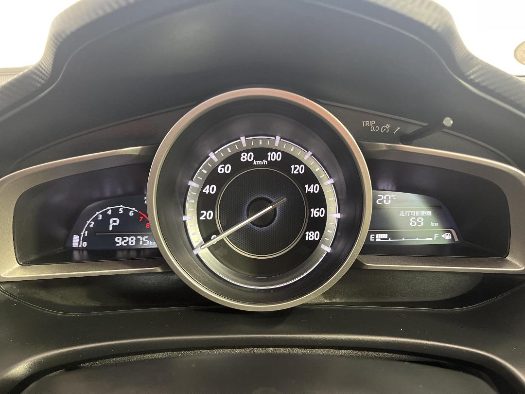 Photo '21' of Mazda Axela