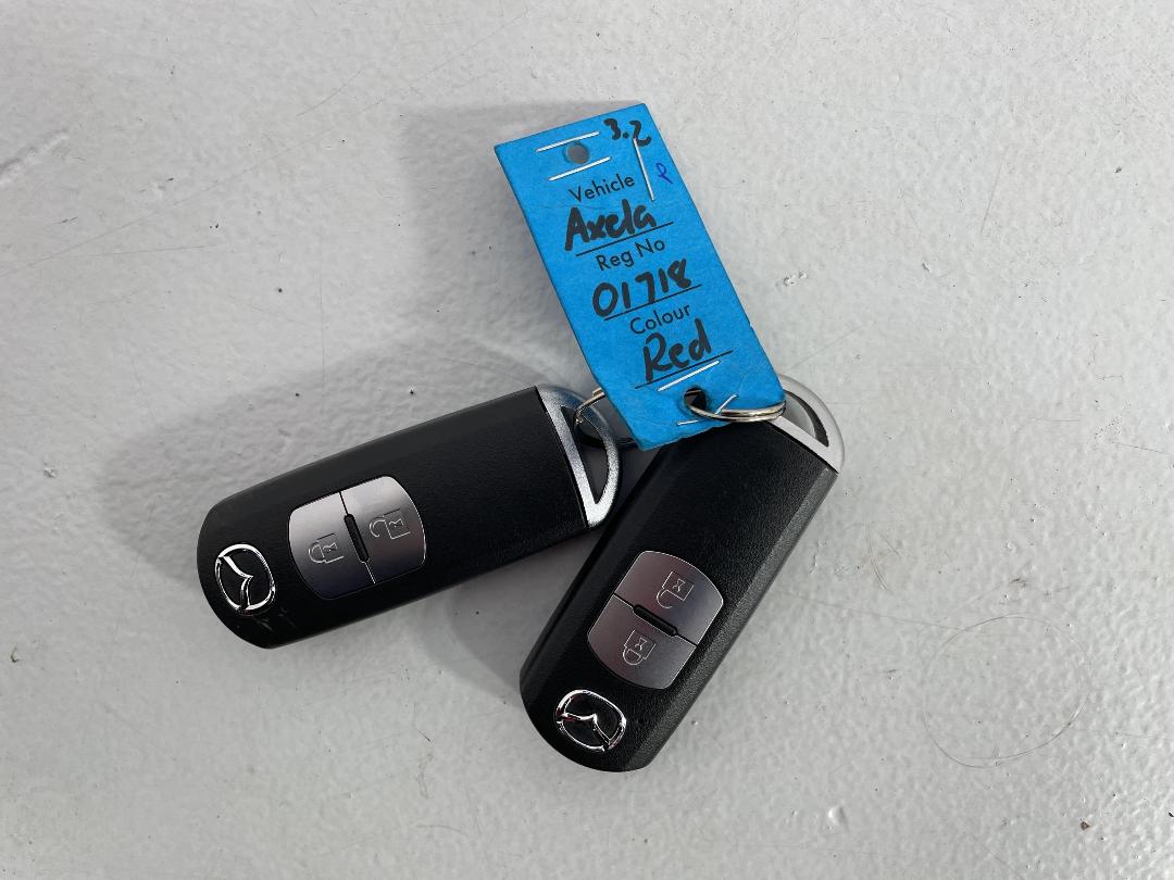 Photo '22' of Mazda Axela