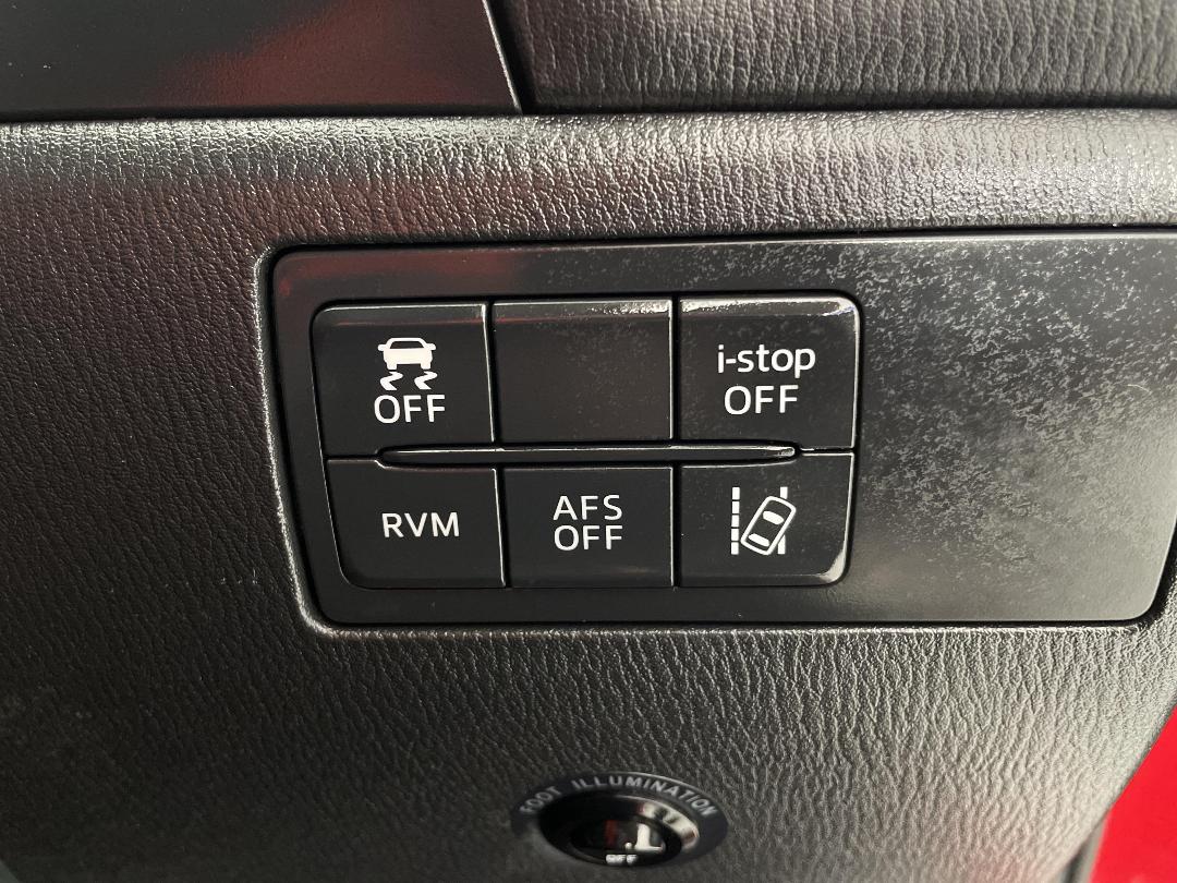 Photo '25' of Mazda Axela