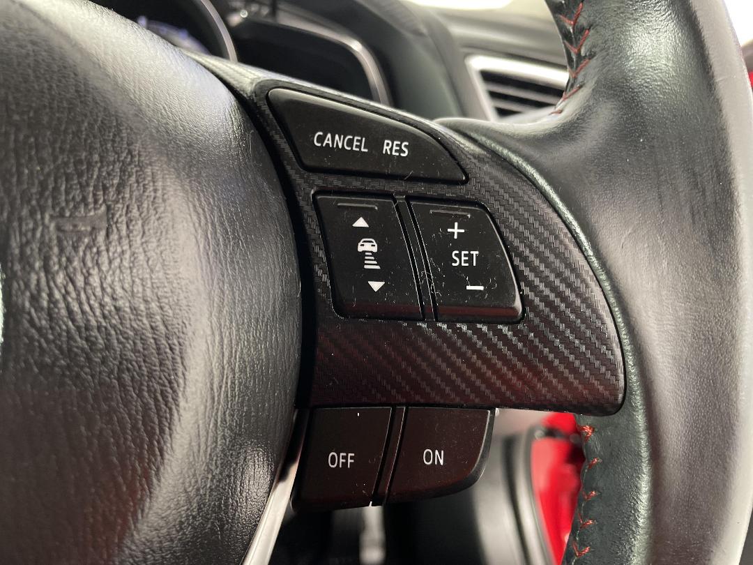 Photo '26' of Mazda Axela