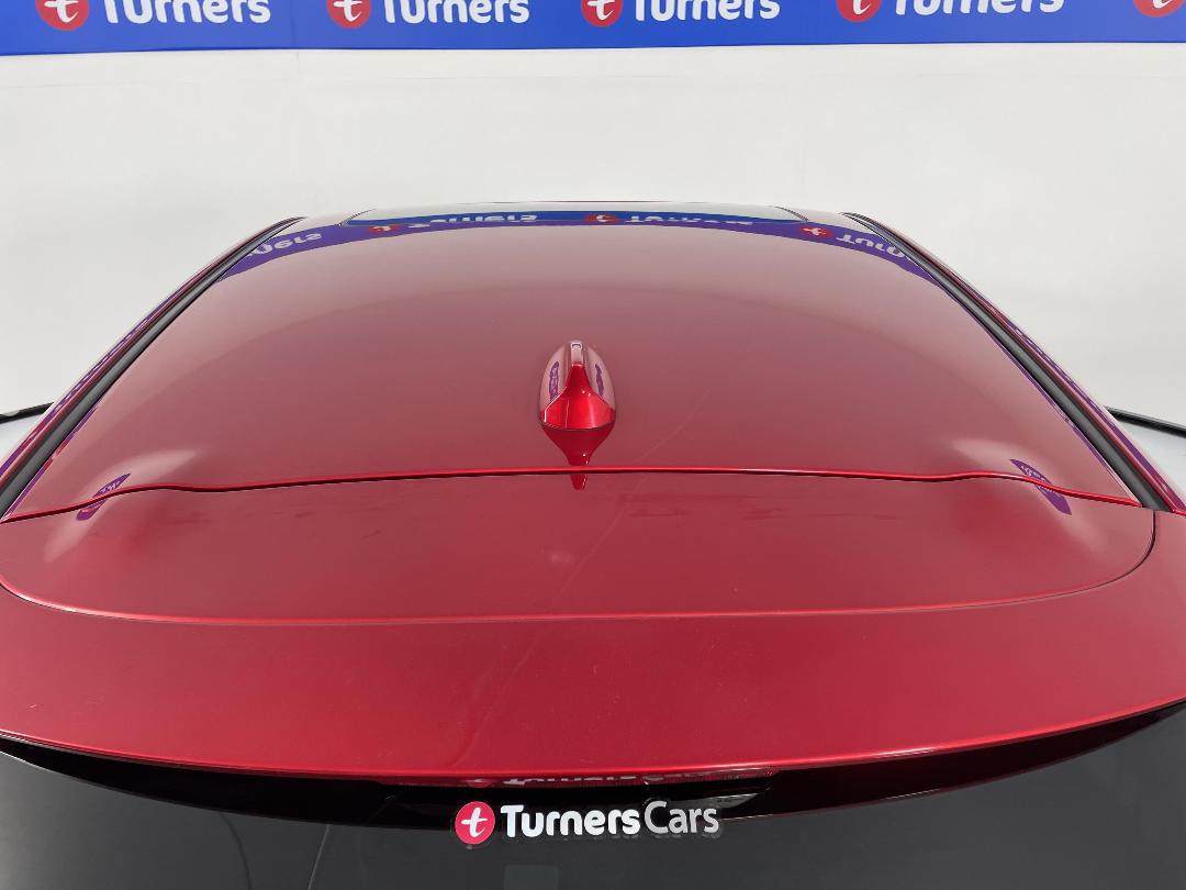 Photo '34' of Mazda Axela