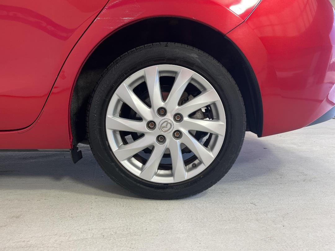 Photo '11' of Mazda Axela Photo '11' of Mazda Axela