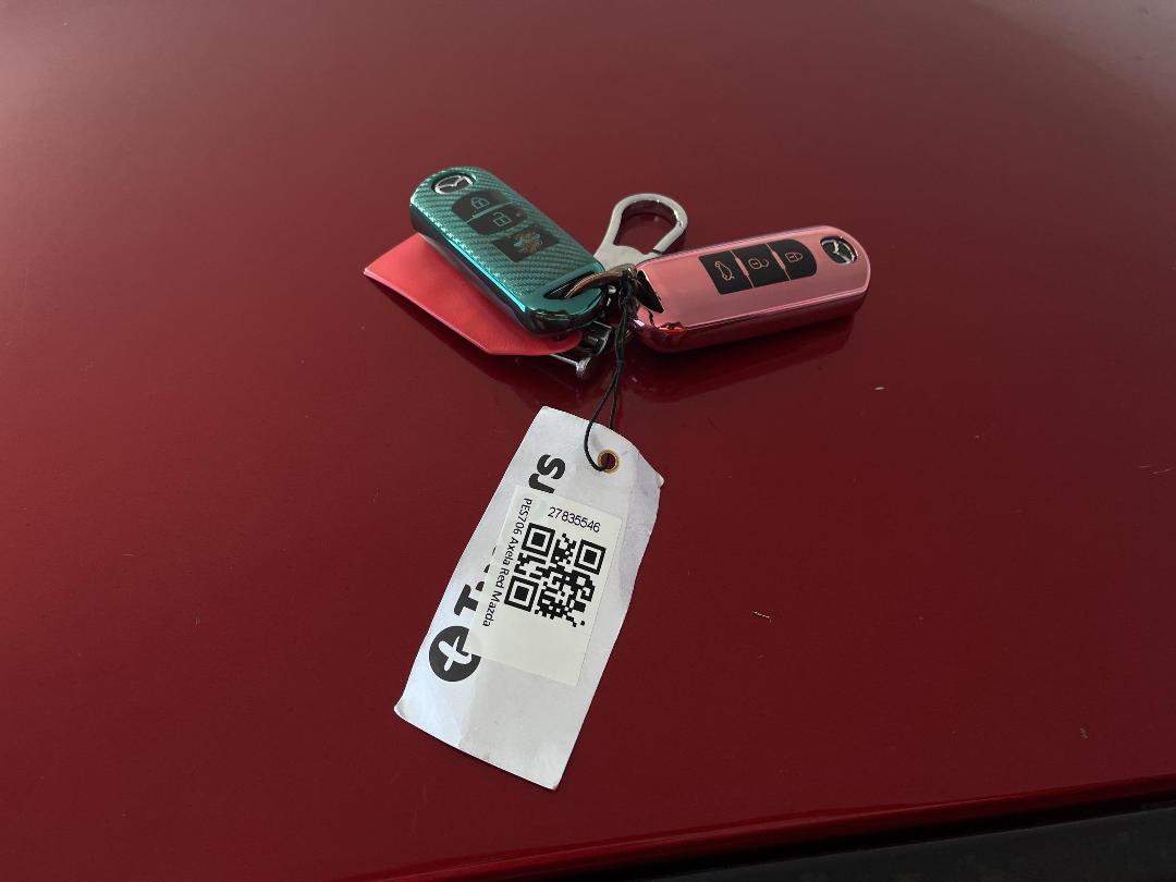 Photo '22' of Mazda Axela Photo '22' of Mazda Axela