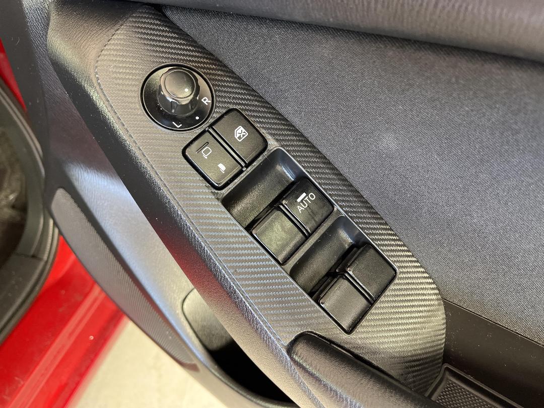 Photo '23' of Mazda Axela Photo '23' of Mazda Axela