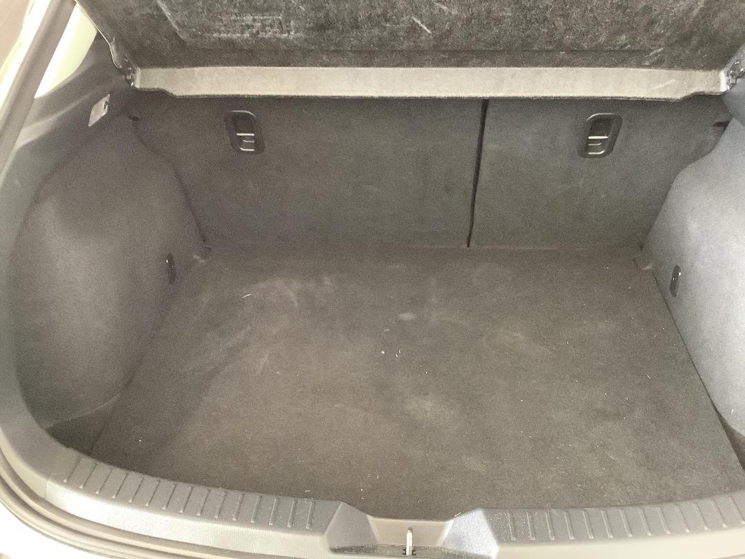 Photo '7' of Mazda Axela