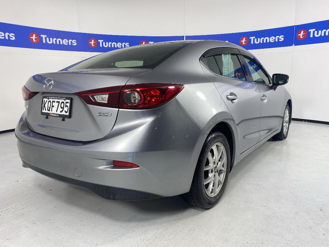 Photo '7' of Mazda Axela