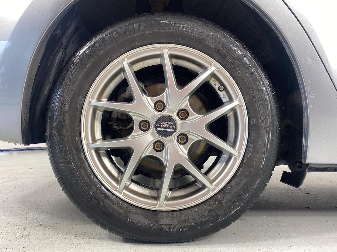 Photo '12' of Mazda Axela