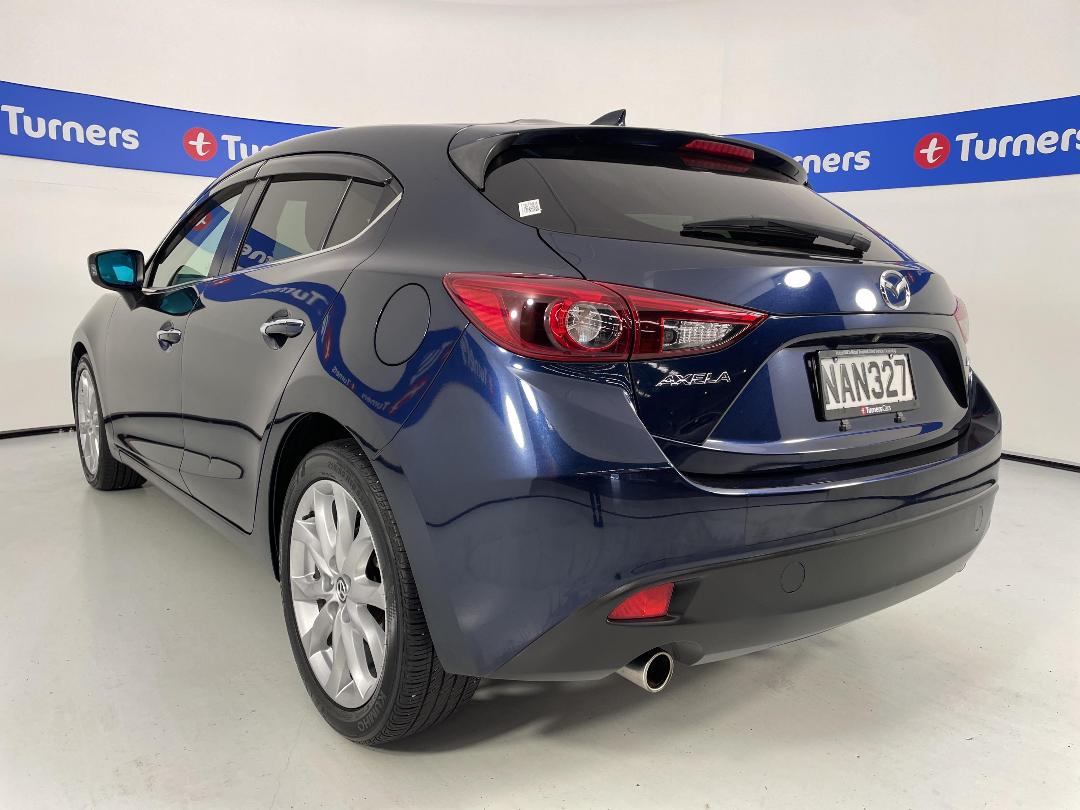 Photo '5' of Mazda Axela