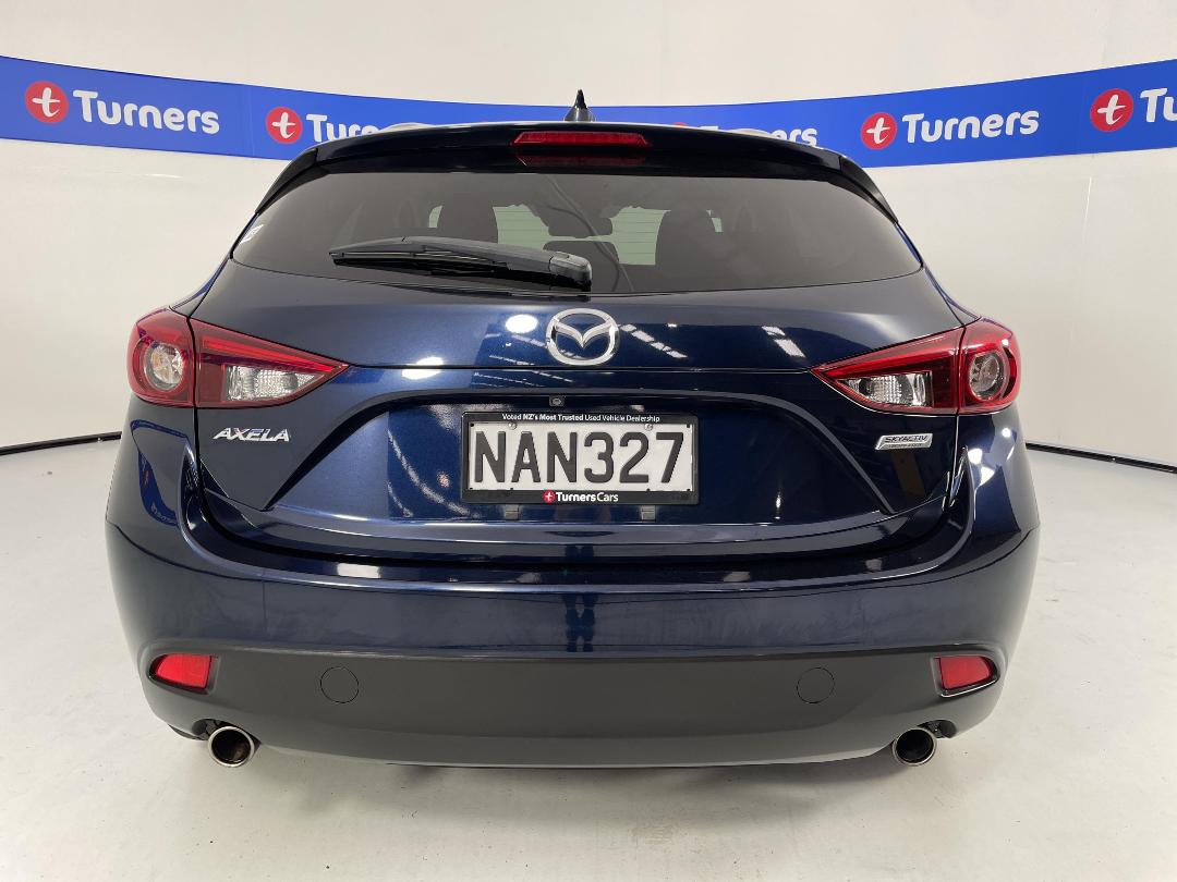 Photo '6' of Mazda Axela