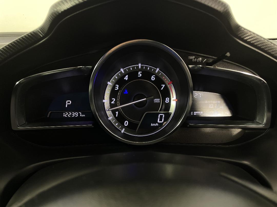 Photo '21' of Mazda Axela