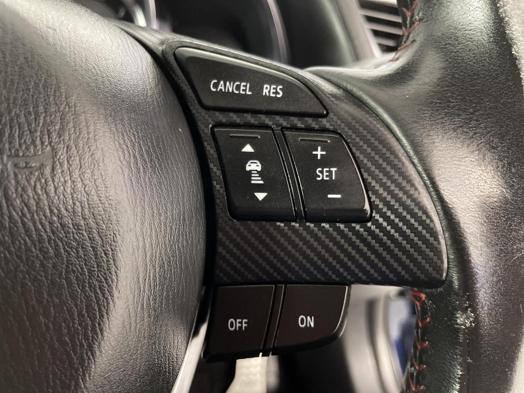 Photo '25' of Mazda Axela