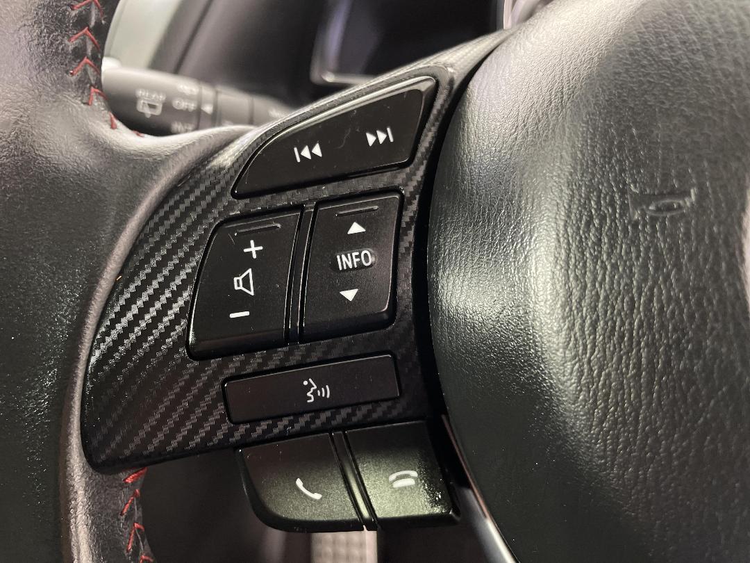 Photo '26' of Mazda Axela