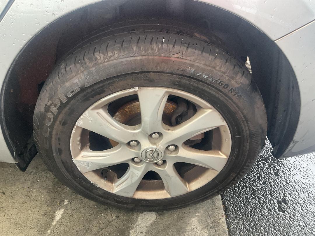 Photo '8' of Mazda Axela