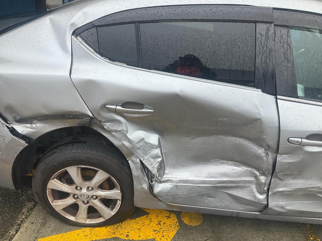 Photo '17' of Mazda Axela