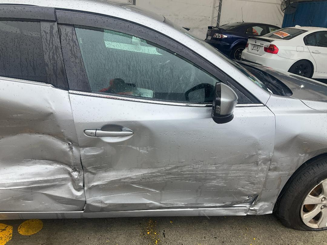 Photo '18' of Mazda Axela