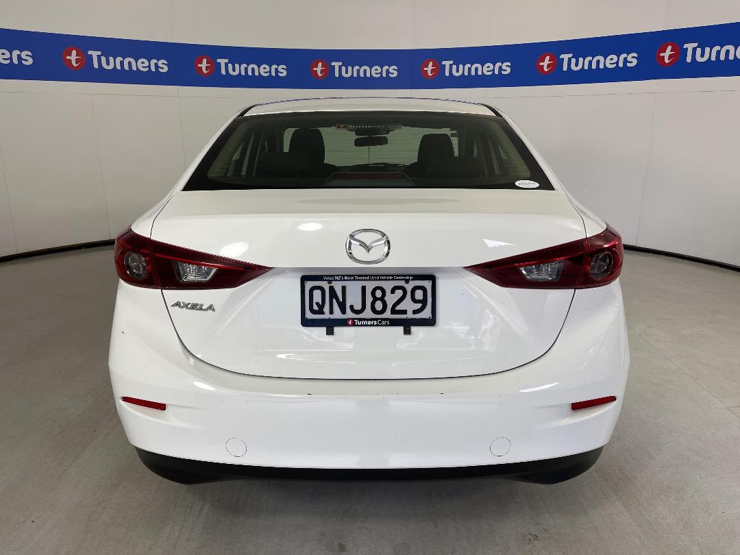 Photo '6' of Mazda Axela