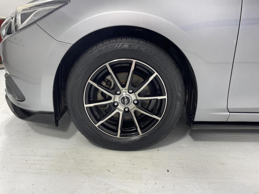 Photo '10' of Mazda Axela Photo '10' of Mazda Axela