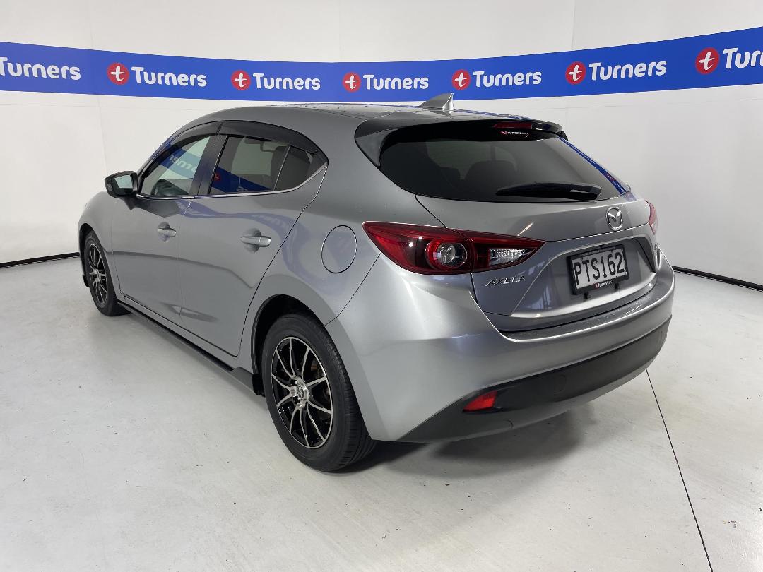 Photo '5' of Mazda Axela Photo '5' of Mazda Axela