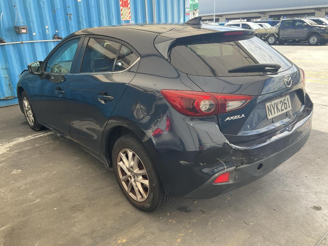 Photo '4' of Mazda Axela