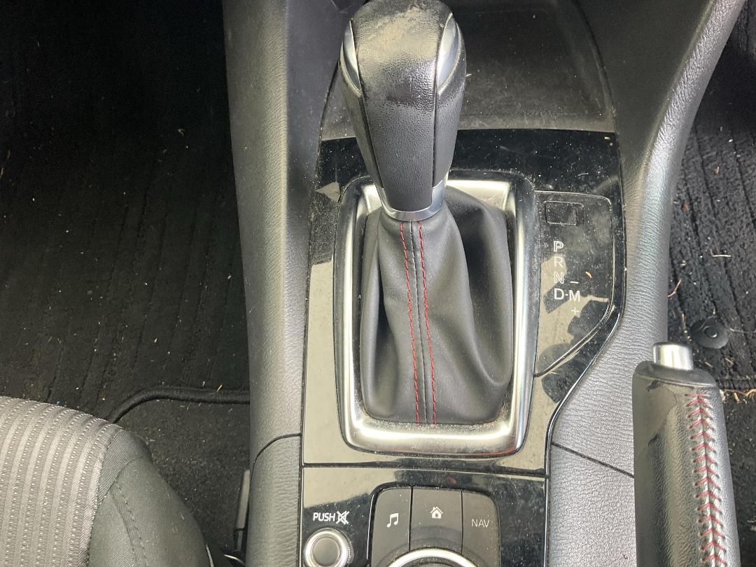 Photo '13' of Mazda Axela