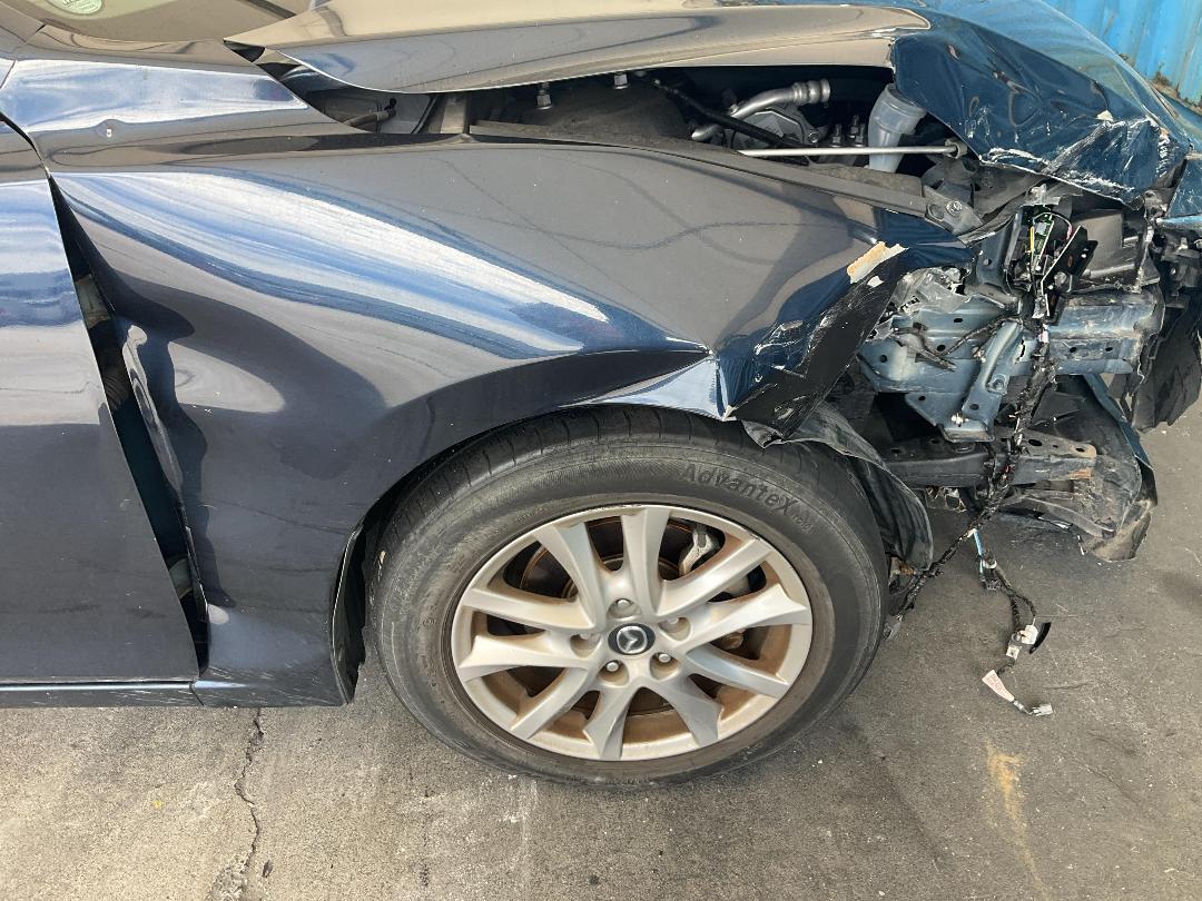 Photo '21' of Mazda Axela