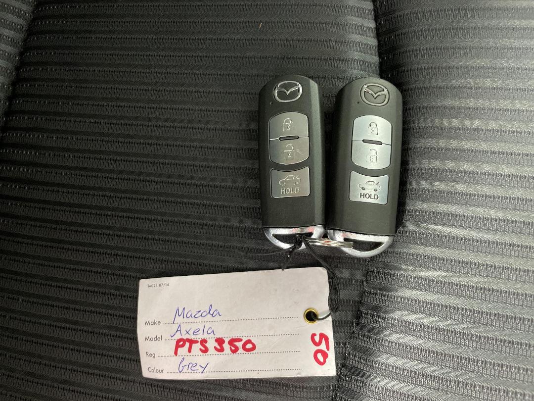 Photo '22' of Mazda Axela