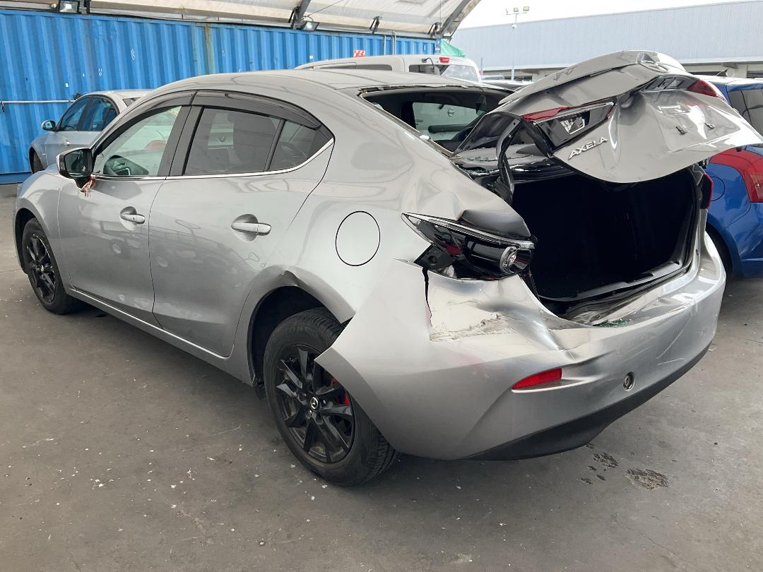 Photo '3' of Mazda Axela