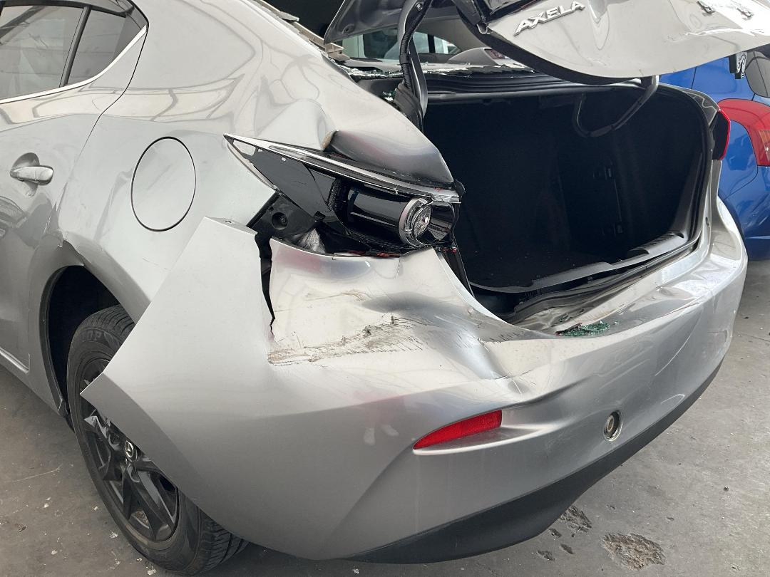 Photo '12' of Mazda Axela