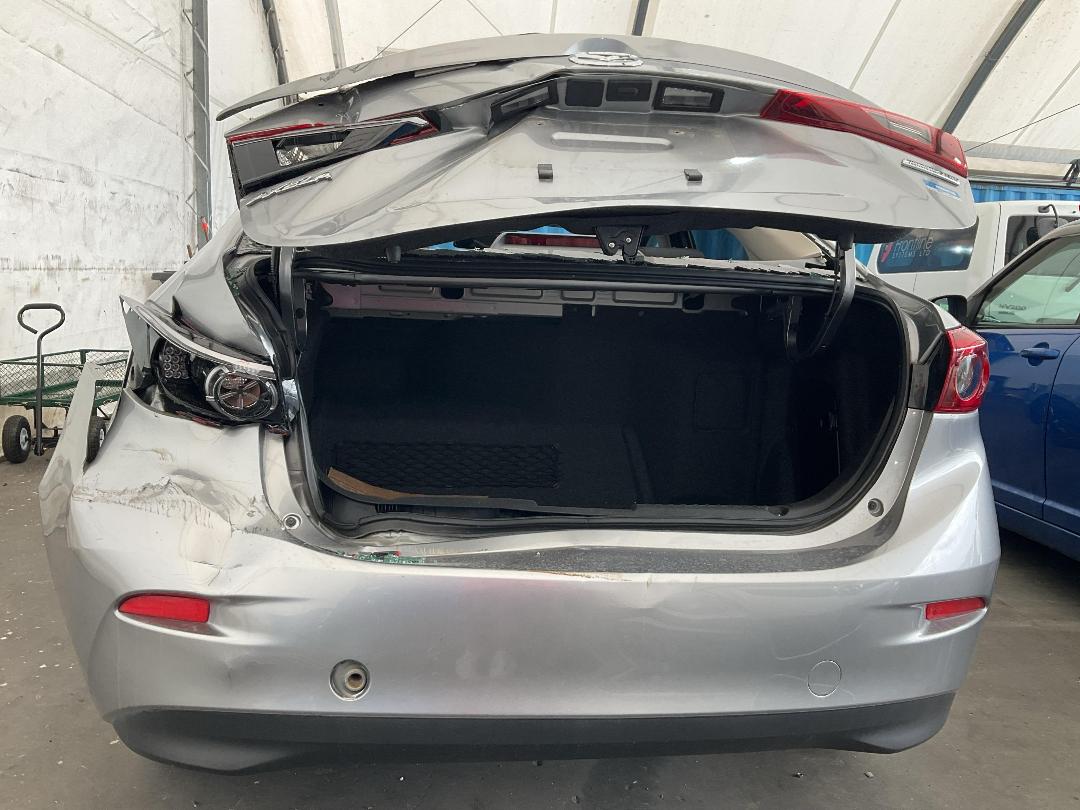 Photo '14' of Mazda Axela