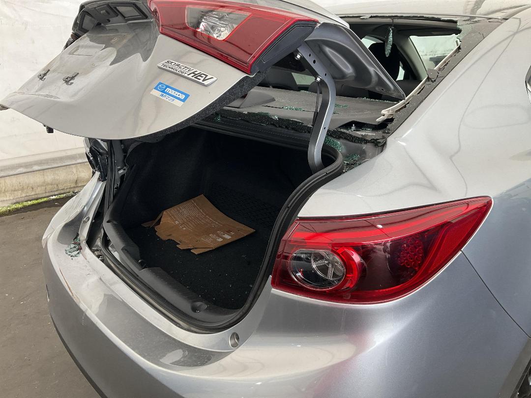 Photo '15' of Mazda Axela