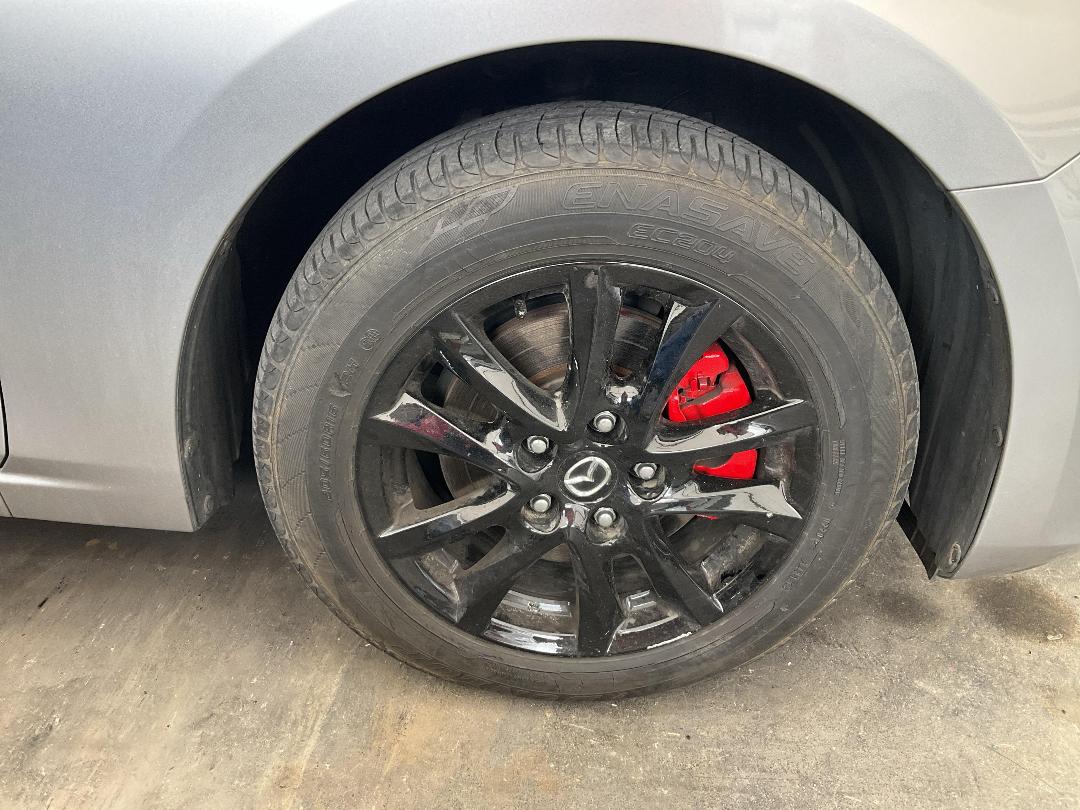 Photo '18' of Mazda Axela