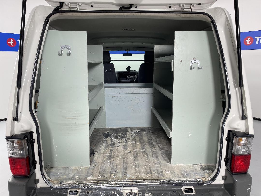 Photo '14' of Mazda Bongo Photo '14' of Mazda Bongo