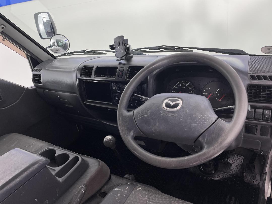 Photo '17' of Mazda Bongo Photo '17' of Mazda Bongo