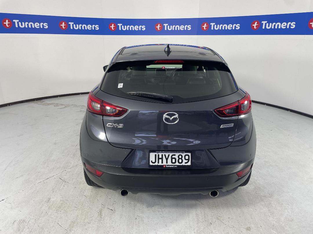 Photo '6' of Mazda CX-3