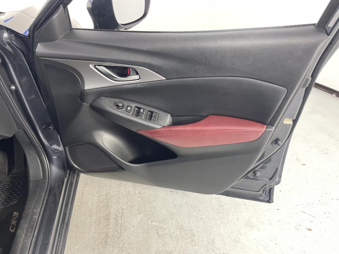 Photo '15' of Mazda CX-3