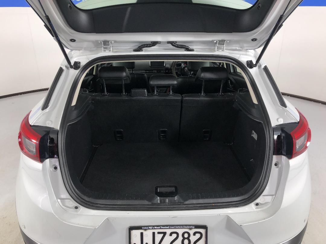 Photo '12' of Mazda CX-3 GSX