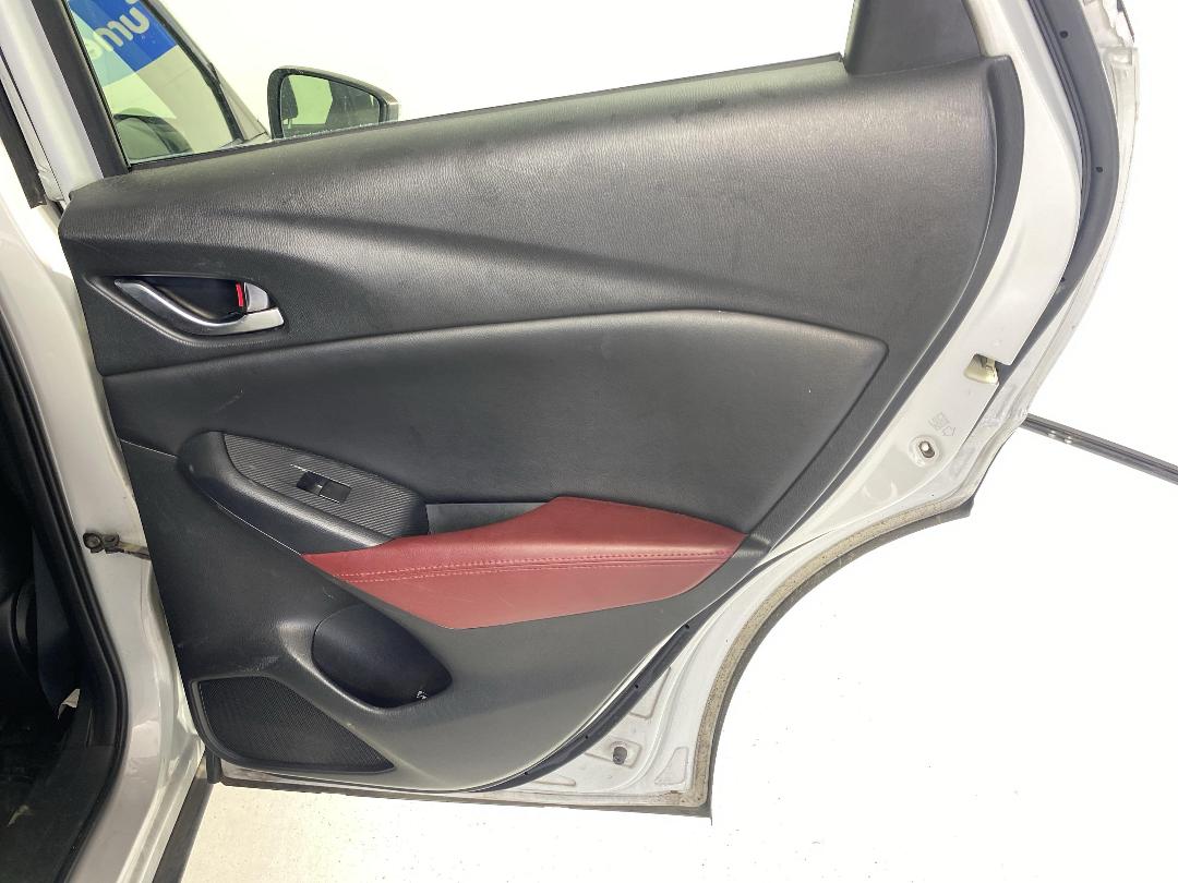 Photo '19' of Mazda CX-3