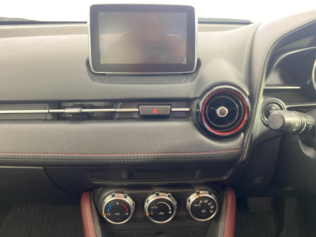 Photo '18' of Mazda CX-3