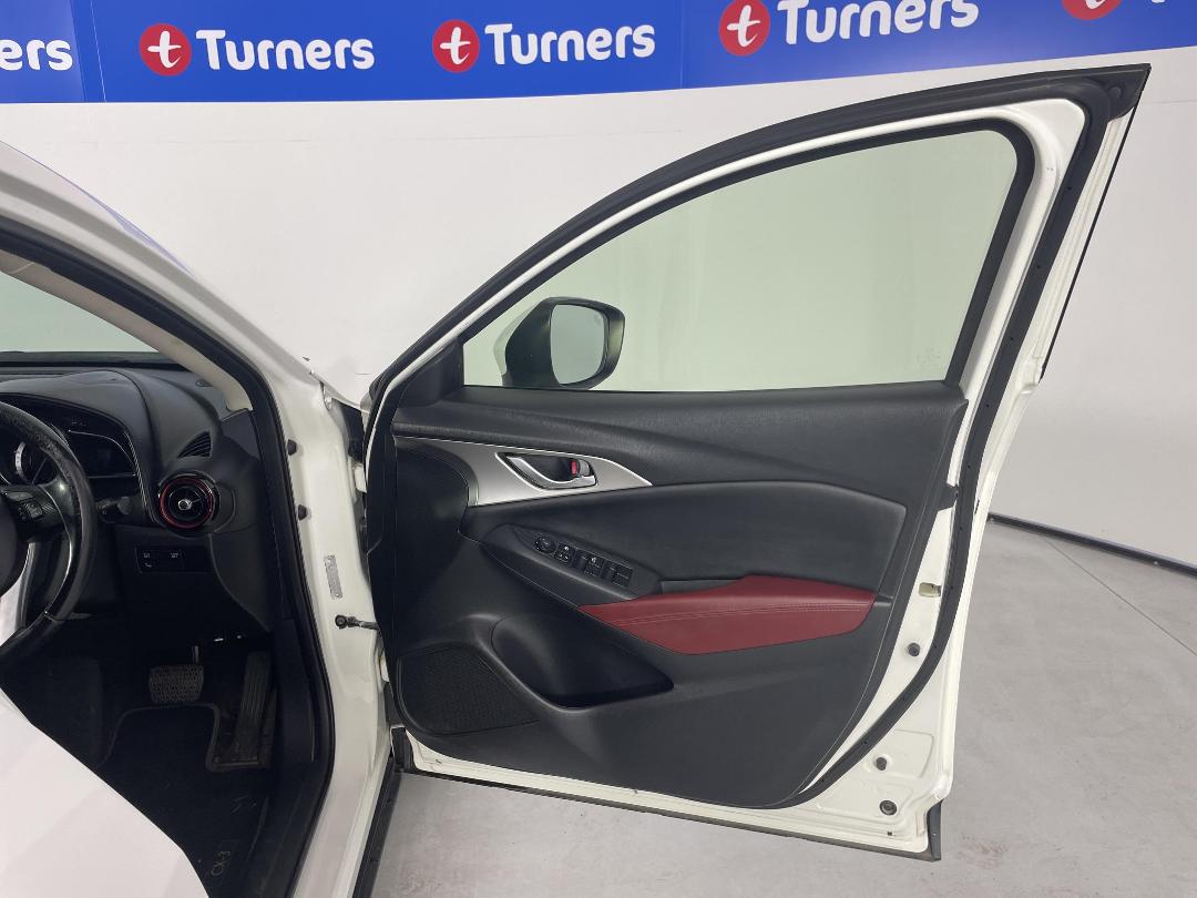 Photo '15' of Mazda CX-3 Photo '15' of Mazda CX-3