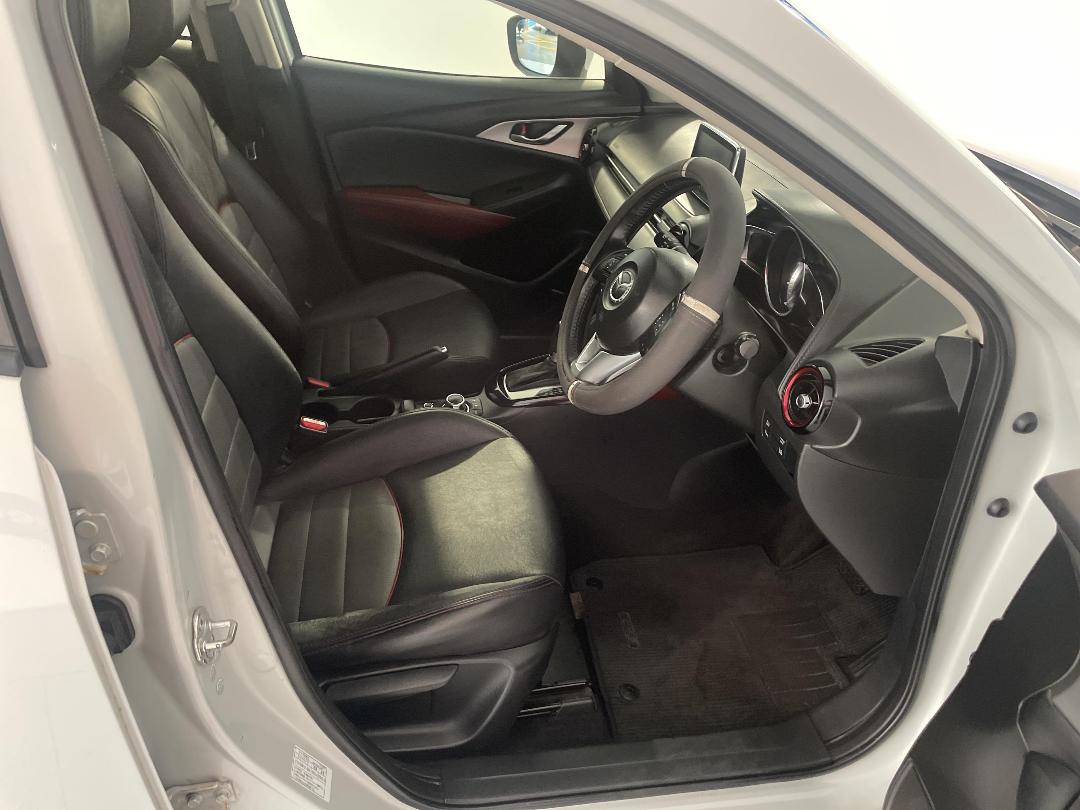 Photo '16' of Mazda CX-3 Photo '16' of Mazda CX-3