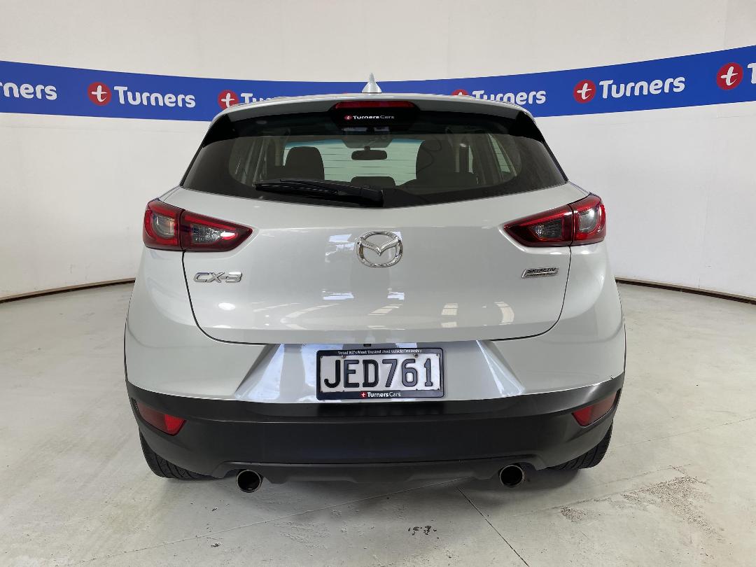 Photo '6' of Mazda CX-3